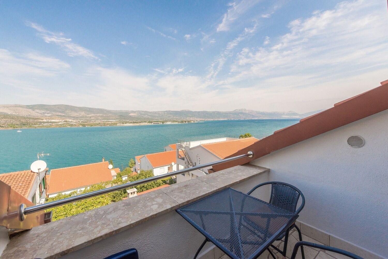 Apartment Bubi Trogir Exterior foto